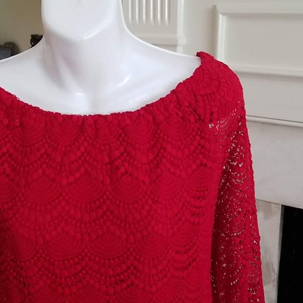 RSVP Lace Overlay Top NWOT